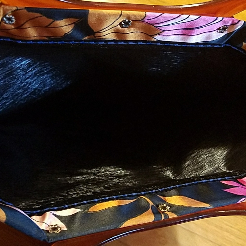 Colorful Vintage Handbag - Picture 6 of 6